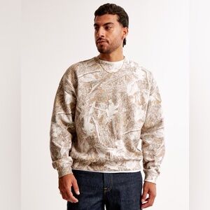 Abercrombie & Fitch Men's Nature Print Crewneck Sweater
